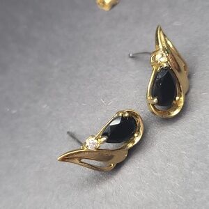 Chic Gold and Black Teardrop Earrings